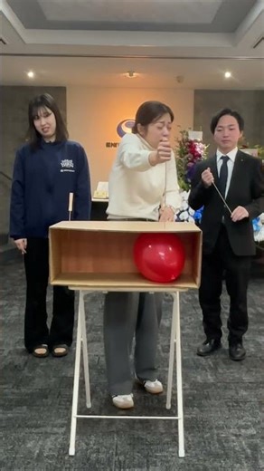 【チャレンジ】みんなでチャレンジ！風船を割るな！串で刺す風船ゲーム！！7#shorts #エントリます#風船