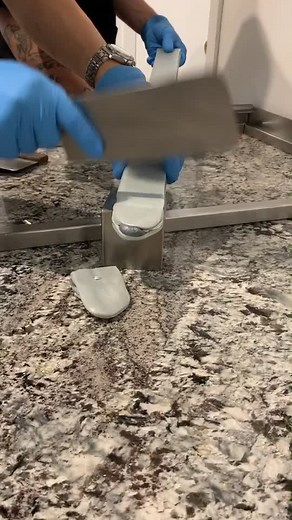 TOTORO candies in making🧐@#fyp #foryoupage #foryourpage #candy #satisfying #chopping #asmr #candymaking #candylabs #food