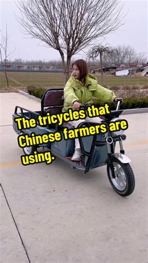 Chinese Farmers Using Electric Tricycles