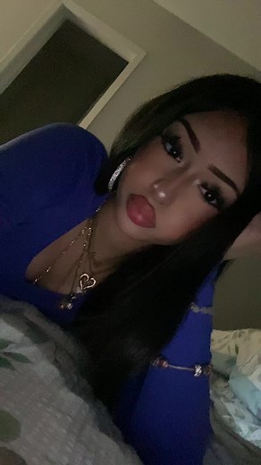 Jewelry Styling Tips Featuring Unique Gold Necklaces