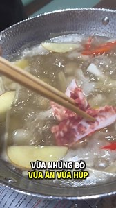 🔥 BÒ TƯƠI HÙNG RÂU TUNG ƯU ĐÃI LỚN NHẤT NĂM! LẨU BÒ NHÚNG GIẤM TÁO GIẢM 50% CHỈ CÒN #145K!!! 👉 Cmt (50%) nhận ngay menu và ưu đãi! Mừng khai trương cơ sở mới, Bò Tươi Hùng Râu tri ân quý khách chương trình ưu đãi giảm giá bay nóc kịch trần!! Set lẩu bò nhúng giấm #145K cực đầy đặn: ✅01 khay thịt bò tươi ngon ✅01 khay thịt chín ✅01 set rau nhúng ✅01 set rau cuốn ✅01 đĩa phở 🍜Lẩu bò nhúng giấm táo được chế biến từ thịt bò sấy mạnh siêu mềm dẻo, cùng định lượng thịt bò đầy đặn. Với nước dùng đậm