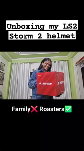 Watch full video on my channel. Link - https://youtu.be/wt1vM6dh2PA?si=SPiQ4dnT2-F4cSjp . . . . . . . . [LS2 Storm 2 helmet, LS2 helmet, riding gears, unboxing, helmet unboxing] | Aastha Gauniyal