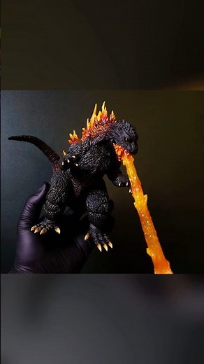 In love with this Hiya Toys Godzilla 2000!!