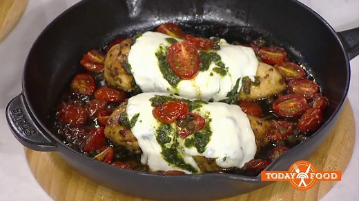 Skillet Caprese Chicken