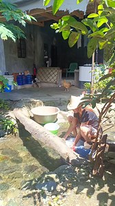 Katabi lang namin ang tubig kaya halos araw araw kaming naglalaba #SimplengBuhaySaProbinsiya #simplelivinglifestyle #washingclothes | Charmine B Gamayon