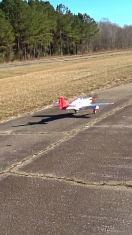 P-51D Mustang pilot training: Touch and go maneuvers