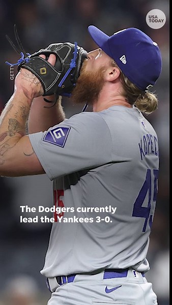 Rapper Fat Joe opens World Series Game 3 at Yankee Stadium