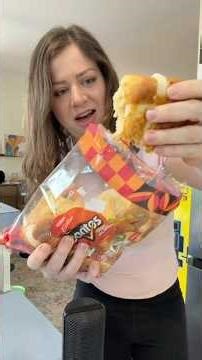 Doritos Hot Cross Buns Taste Test (Australia Exclusive)