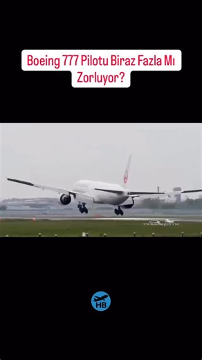 Ahmet Örsoğlu on Instagram: "🎥: @tsurikichitetsu JAL Boeing 777’sinin Narita’daki Dansı! JAL 777, Narita’da şiddetli yan rüzgarlarla mücadele ediyor! Cesur bir yengeç manevrası dumanların yükselmesine neden oluyor... Ancak pilot sınırına ulaştığını fark ediyor ve hemen tekrar yükseliyor! Pilotun ilahi kararının hayatını kurtardığı an 😱✈️ ✈️✈️✈️HavadanBil✈️✈️✈️"