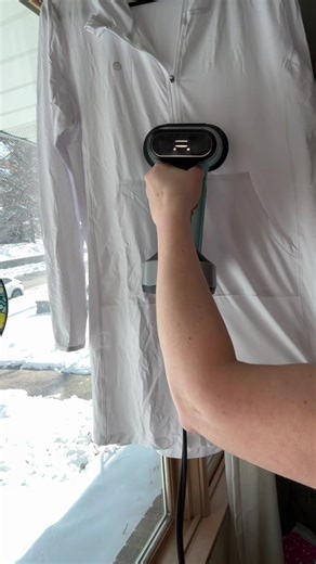 Handheld steamer that actually works. Vertical or flat. Strong steam. Fast heat up. I didn’t think I needed this… now I use it every week. Grab it while it’s discounted. #tiktokshopfindsfyp #homehacks #wrinklefree #travelessentials #adultingmadeeasy