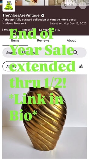 Kristin/Kiki • Vintage Home Decor + Tableware • Hudson Valley on Instagram: "Shop at https://thevibesarevintage.etsy.com for vintage and antique home decor, retro kitchen and cookware, mid century glassware and barware, art and wall decor, and so much more! #thevibesarevintage #vintagehomedecor estate sale finds, heritage pieces, collected home, flea market style, one of a kind decor, thrifted style, gallery wall, cabin core, grandpa core, castle core, vintage glass, vintage brass figurines, ant