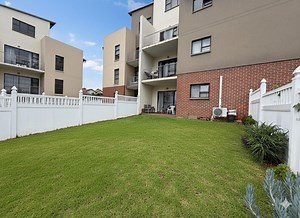 2 Bedroom Apartment / flat for sale in Barbeque Downs - Midrand - Property24