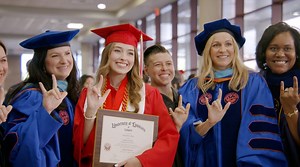 UL Lafayette's Class of 2022 is prepared and ready to make our world a better place. The future is in their hands — and that's exactly where it belongs. 🤟 Congratulations and Geaux Cajuns! | University of Louisiana at Lafayette