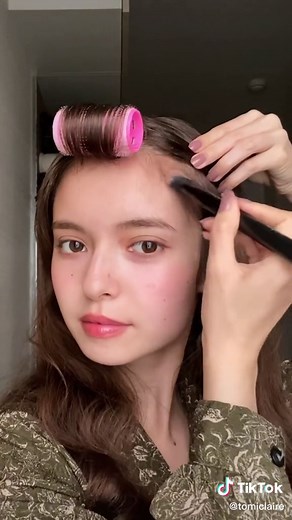 How to Hide a Big Forehead with Hairstyles and Bangs