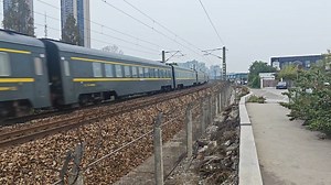 HXD3D0054担当Z502(三亚-北京西)捞刀河两道通过进京广上行线