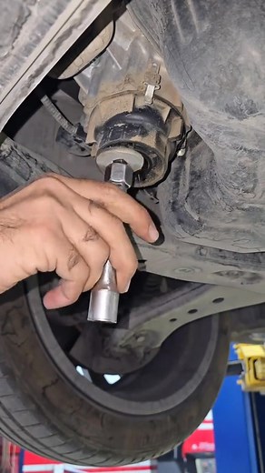 69K views · 449 reactions | Toyota oil filter changing trick #automotive #DIY #mechanic #usa | Automotive2 | Facebook