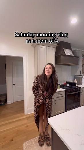 135 reactions | Someone tell me whatever that is on my tree skirt will come out!? 梁 also, give me your tried and true tips/tricks to get stains out! | Jordan Colleen Scott | Facebook