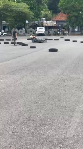 Joled duh 😀 | Ompong Nyerenteng