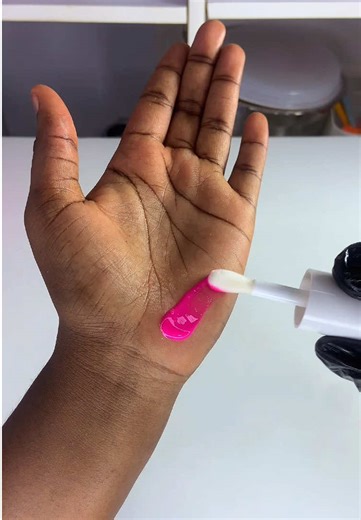 How to Make Lip Gloss at Home