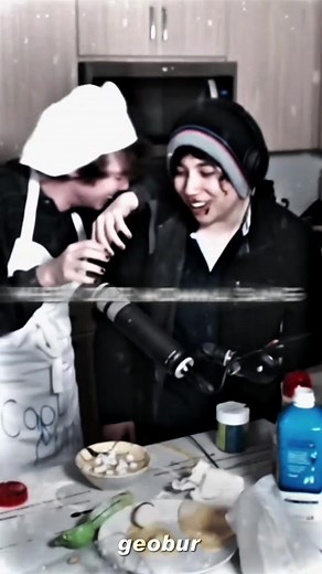 the good old days:] uh scrap I am aware that the slowmo is bad I am sorry:( #quackity #karljacobs #edit #dsmp #mcyt #quackityandkarl #fyp #dreamsmp