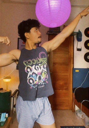 Discover Iconic 1980s Fashion Trends and Styles