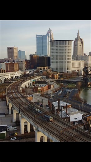 The GCRTA Rapid morning commute into Cleveland #gcrta #rapid #cleveland #urbanrails #cityreels #morningcommute #cuyahogariver | Propped Productions