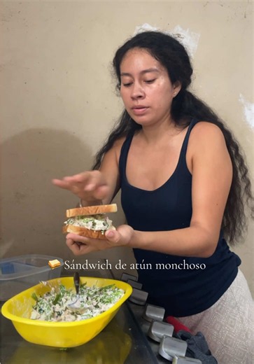 Sándwich de Atún Monchoso: La Idea Perfecta para el Lunch de Keyli