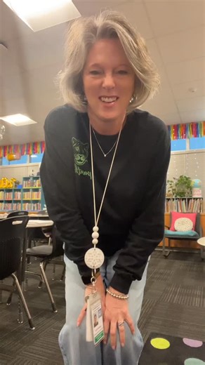 Mrs. 5th grade teacher on Instagram: "Happy teacher OOTD Friday! We made it the first full week back from break!!! Hope you had a great week…and hope that you will have an even better weekend. 🥰 #TeacherTok #teacherOOTD #fifthgrade #fifthgradeteacher #elementaryteacher"