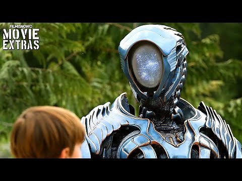 LOST IN SPACE | Boy’s Best Friend Featurette (Netflix)