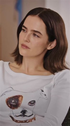 Who’s A Good Guest? on Instagram: "Ok yes the name might need work, but we still built it for you @zoeydeutch 🕵️‍♂️🐕 IF YOUR DOG TREATS EVERY FIRE HYDRANT LIKE A COLD CASE FILE, WE NEED THEM ON THE FORCE Private InvestiDOGers is now hiring (Hiring = Donating meals to dogs in need). Click the link in our bio to open a case and help us feed some hungry pups. Every single visit to the site triggers a donation of meals through BARK In The Belly, so “open a case” and do your part! htt