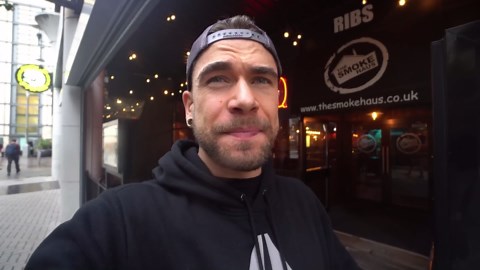 Man tries to finish an entire BBQ feast in just 30 minutes