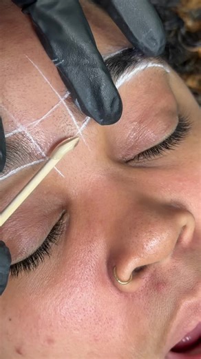my client already knew the vibes when she walked in because her brows were so grown out she just knew i was going to record them 🤣🤍 📅 march calendar is live there is limited availability left #pmuartist #pmu #nanobrows #hennabrows #browtransformation