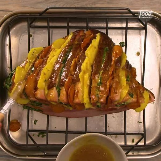 332K views · 886 reactions | This ham is hasslebacked and stuffed with potatoes and spinach  What more could you need? Save this recipe: https://foodtv.com/2J1KiDw! | Food Network | Facebook