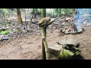 How to make a simple stone axe in the forest|