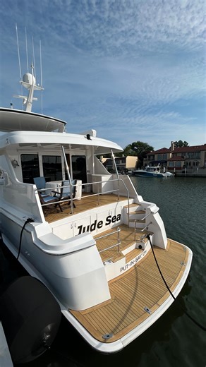 Jude Sea 75’ Hatteras Sturdy ➝ Full CAT controls upgrade💪 - Removed flybridge, helm & backup helm stations - Installed new CAT processor, panels & components - Pulled outdated Sturdy electronics & harnesses - Successful sea trial ✅ | Gregory Poole Marine | Authorized Cat® Dealer