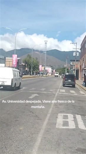 Avenida Universidad de Naguanagua Carabobo Venezuela.