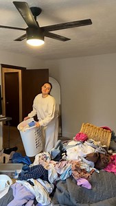 79K views | Please share all your laundry system tips for a busy mom 﫠 #cleaningmotivation#stayathomemom#laundry#foldingclothes#toddlermom#cleaninghacks#sahmof2#motherhoodunfiltered | Lauren Meadows | Facebook