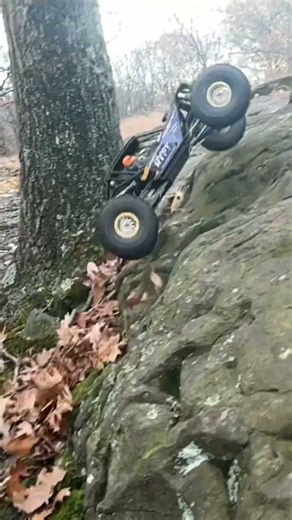 Axial Ryft - G.O.A.T. #rc #rccar #axial #ryft #rockbouncer