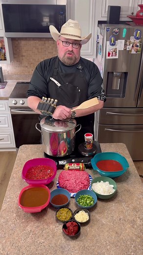 Winning Chili Recipe for Cold Weather Comfort