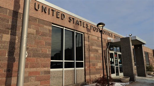 Holiday deadlines for mailing packages in St. Cloud