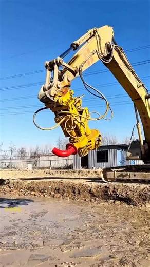ArTheStylist on Instagram: "China’s Super Machine That Finishes Hours of Work in Minutes 🚧💥 --- Do you know what machine is taking over construction sites in China? It’s called the Hydraulic Excavator with Vibro Hammer — and it’s no ordinary excavator. 🔴🟡 The special red-yellow attachment in the front is a Vibro Hammer, designed to use high-speed vibration + hydraulic pressure to drive piles (steel or concrete columns) deep into the ground — or pull them out. Here’s why it’s a game-changer: