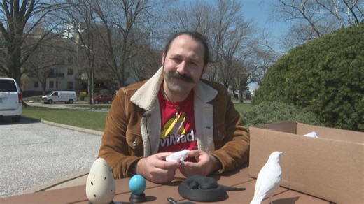 'Cool monster': Windsor, Ont., teacher crafts realistic animal models with 3D printer