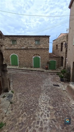 12K views · 584 reactions | Cateri : le joyau caché de la Corse qui va t’hypnotiser ⛰️❤️ #village #corse #rue | Corse Vision | Facebook