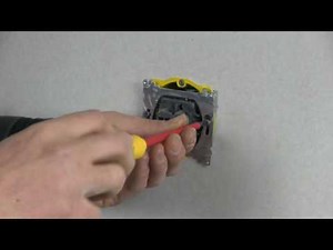 Remplacer un vieil interrupteur unipolaire dans une plaque de plâtre