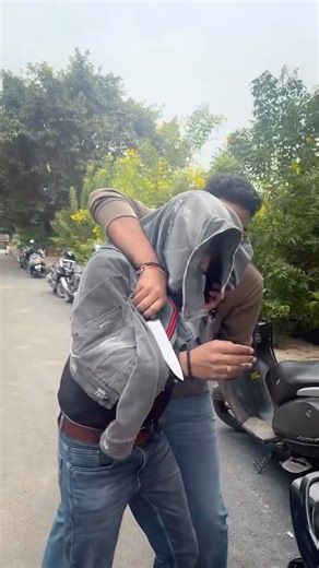 GeeksforGeeks | Learn to Code on Instagram: "We found an expert so you don’t have to. They’re now on GfG Connect - ready to answer your doubts! 💚 Link in bio . . . . . #gfgconnect #geeksforgeeks #gfg #mentor #expertguidance #mentorships"