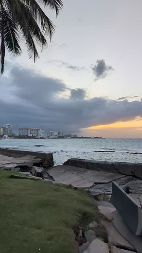 2.4K views · 33 reactions | Beautiful sunset on Condado Beach.  Rody Rivera Nieves  #condado #condadopuertorico #sanjuan | Disney World Packages -Orlando Florida | Facebook