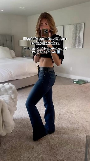 Jess Dukes // Weight Loss Coach on Instagram: "To the woman who just ate chocolate in her pantry after everyone went to bed... I see you. You weren’t even hungry. You ate dinner. But after a day of being everything to everyone - mom, employee, taxi driver, homework checker - you just needed... something. I get it. That’s exactly where I was before I lost 80 pounds. Food was my answer to everything. Bad day at work? Cookies. Kids driving me crazy? Drive-thru. Tired and lonely at night? Ice cream.