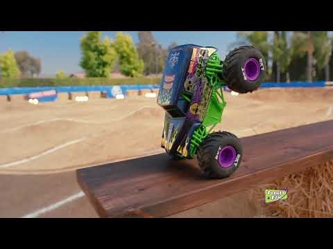 Grave Digger FREESTYLE FORCE | Monster Jam