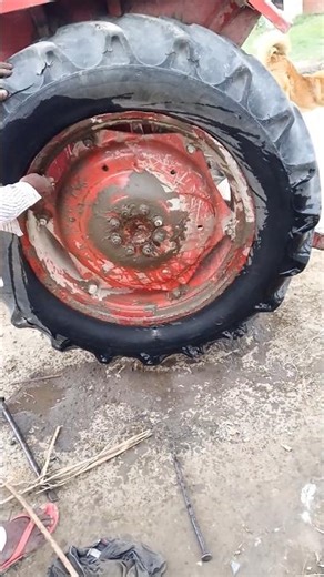 Got a new tube fitted in the rear tyre of the tractor. Tractor Tyre Repair Mini Vlog
