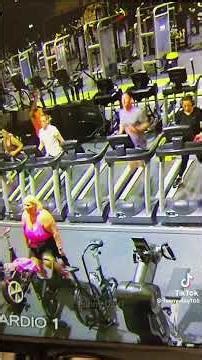 you ever fell off a treadmill ? #treadmill #fail #gymmotivation #fall